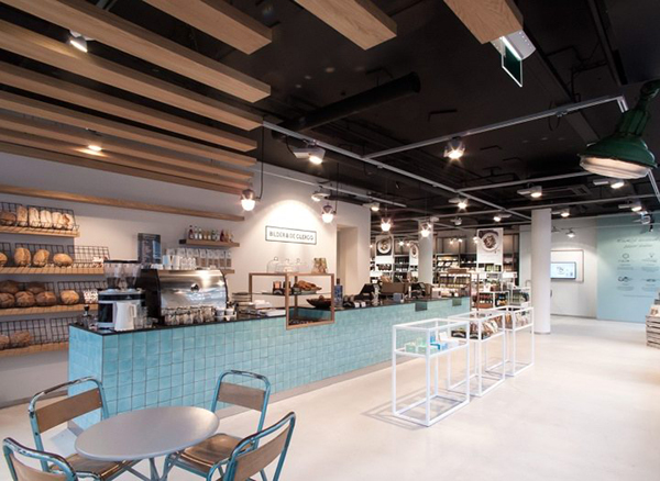 小型便利店簡(jiǎn)單裝修需要多少錢(qián)？