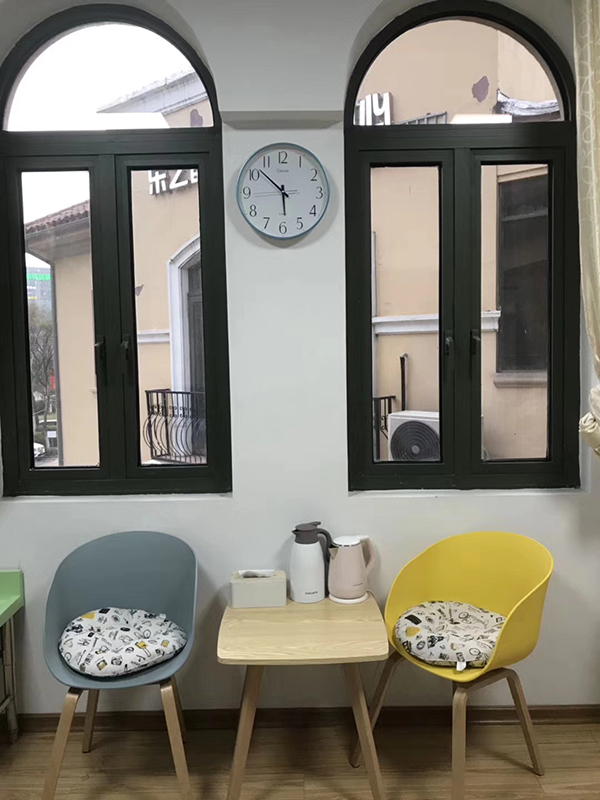 口腔診所設(shè)計(jì)公司哪家裝飾公司設(shè)計(jì)的好？