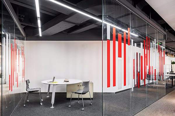 創(chuàng)業(yè)科技公司辦公室裝修設(shè)計案例效果圖？